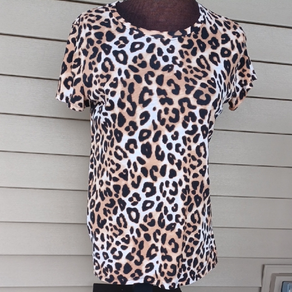 PINK Victoria's Secret Animal Print Short Sleeve Tee